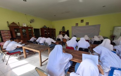 MA Miftahunnajah Sleman Melaksanakan Seleksi OMI Bidang Sains Tahun 2025